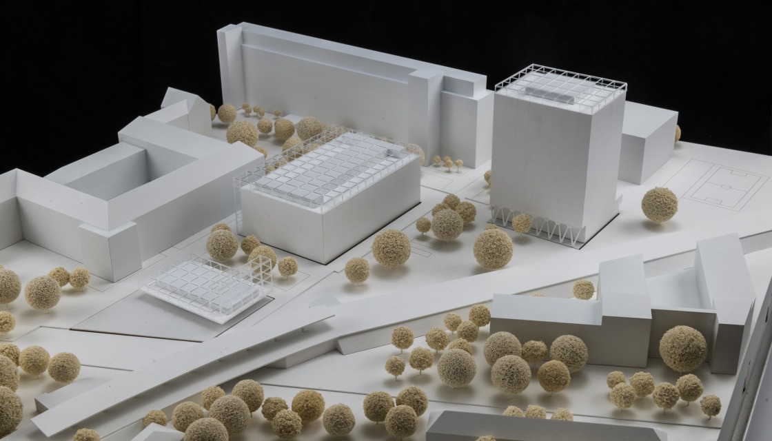 Model view of the new entrance area from the station from the winning design by ROBERTNEUN Architekten