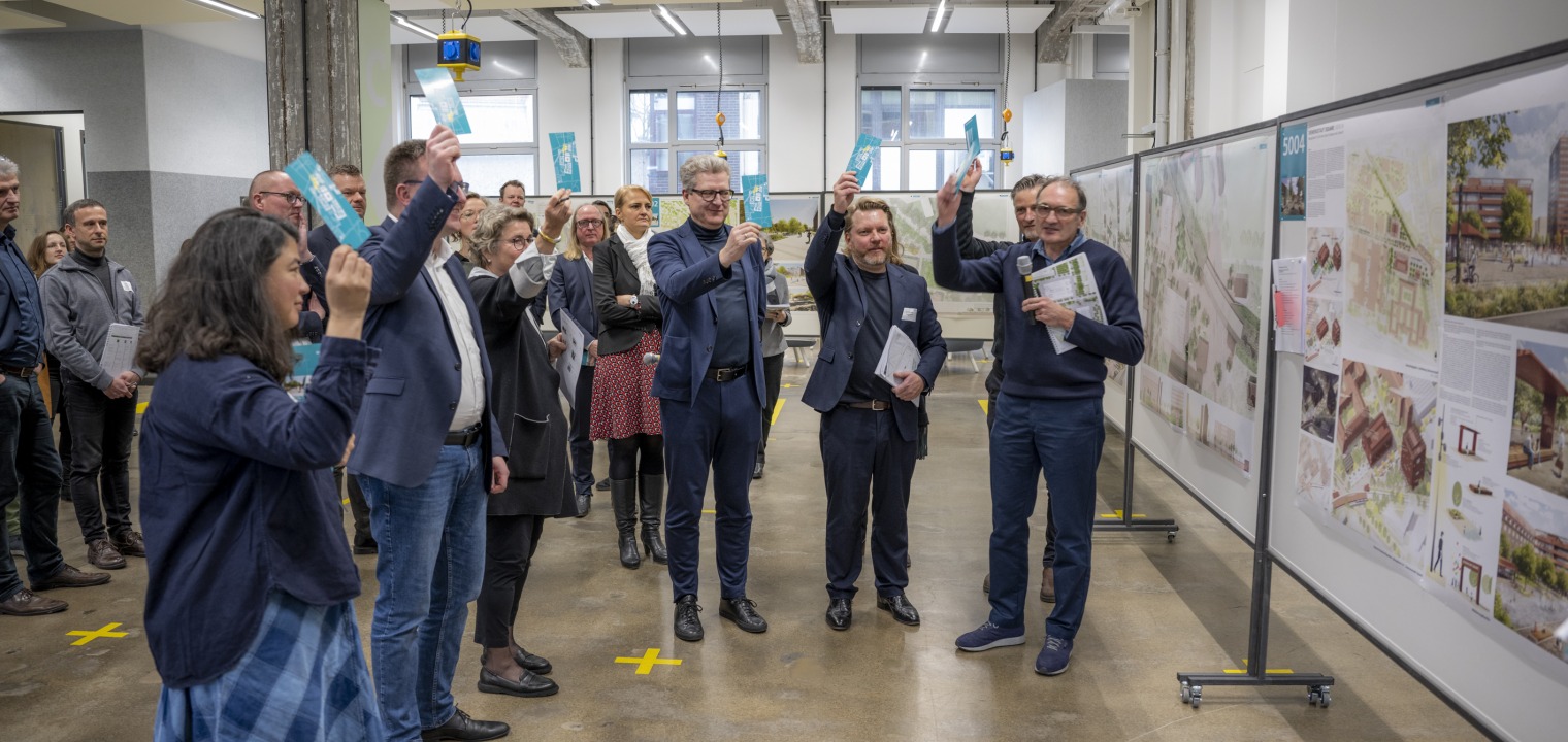 Die Stimmzettel kommen endlich zum Einsatz