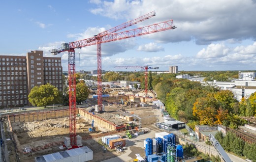Baukräne-Bagger-Fortschritt